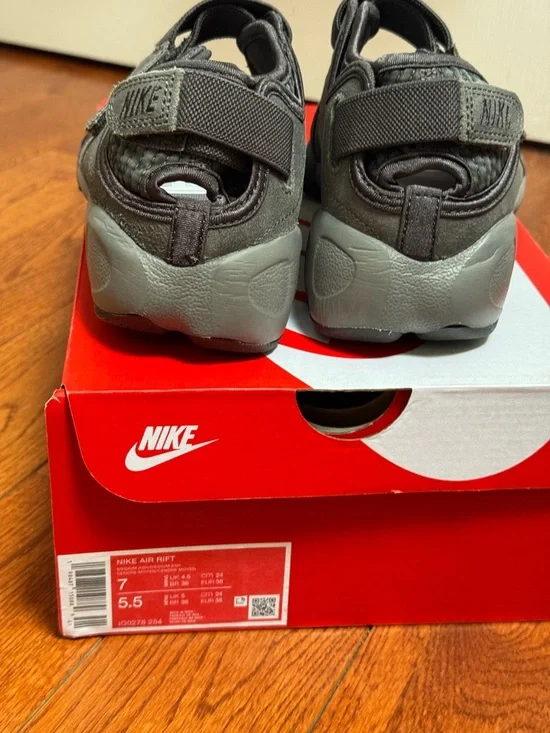 NIKE Air Rift BRAND NEW - Picture 5 of 5